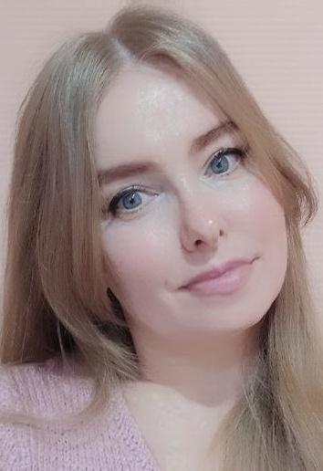 Original photo before applying Winter Fashion Scene Photolab effect